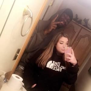 Meet your Posher, Alexandra